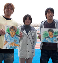 20110412写真　稲本君（左）とケンゴ君（右）。真ん中の大人しそうな女性は・・・。